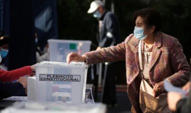 Şili halkı yeni anayasanın yürürlüğe girmesini istemedi