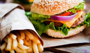 Aşırı işlenmiş gıdalar kanser ve erken ölüm riskini artırıyor