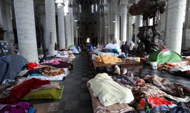 Belçika, göçmenleri insani olmayan şartlarda bıraktığı için dava edildi