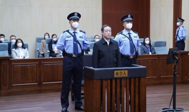 Eski Çin Adalet Bakanı idama mahkûm edildi