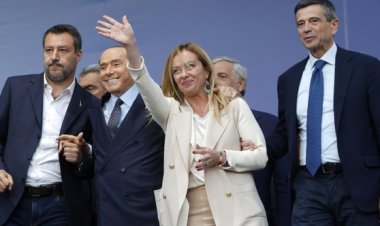 İtalya'da seçimlerin galibi sağ ittifak oldu