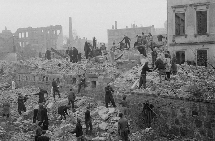 İnsanlık tarihinin en büyük felaketi 2. Dünya Savaşı