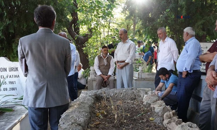 ​Selahaddin Ürük kabri başında yâd edildi