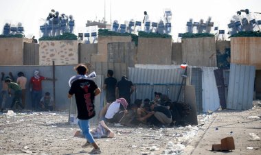 Bağdat’taki gösterilerde 50 kişi yaralandı