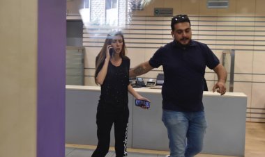 Lübnan'da parasını çekemeyen milletvekili banka şubesini bastı