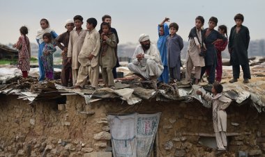 ABD'nin Afganistan'ı işgali yüz binlerce mülteciyi Pakistan'a sürükledi