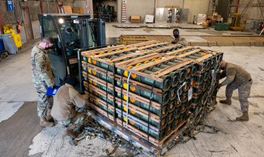 Ukrayna savaşını körükleyen ABD'nin silah stoğu hızla azalıyor