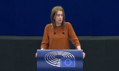 İrlanda milletvekili Daly: Ukrayna silahlandırılırken niçin Filistin ve Yemen halkı silahlandırılmıyor?