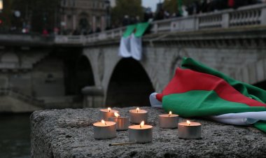 Fransa, Cezayirlilerin öldürülüp Seine Nehri'ne atıldığı katliamı sahiplenmek istemiyor