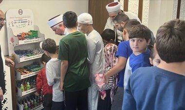 Çocuklara camiyi sevdirmeyi amaçlayan "Çocuk Market" projesi İngiltere'ye taşındı