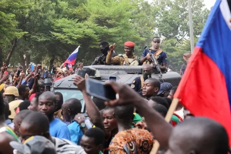 ECOWAS heyeti, darbe sonrası arabuluculuk için Burkina Faso'ya gitti