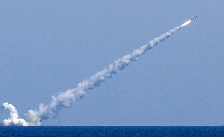 Rusya: Ukrayna'da yabancı üretimli silah ve mühimmatların bulunduğu cephaneleri vurduk
