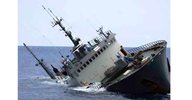 Kongo'da yolcu ve yük taşıyan geminin batması sonucu 40 kişi öldü