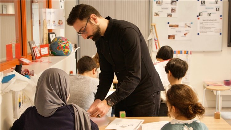 Hollanda’da Danıştay, İslami okul vakfı yöneticilerini ihraç etme talimatını haksız buldu