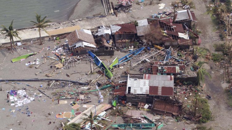 Filipinler'de fırtına felaketi: 13 ölü