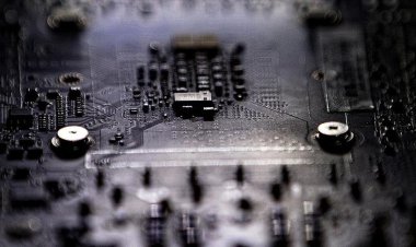 Alman hükümeti, Çinli şirketin Elmos'un çip üretimini devralmasını engelledi