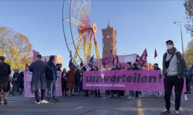 Almanya’da enerji ve yaşam maliyetlerinin artması protesto edildi