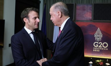 Erdoğan G20 Liderler Zirvesi'nde Fransa Cumhurbaşkanı Macron ile görüştü