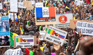 Mali, eski sömürgecisi Fransa’nın dilinden kurtulmaya çalışıyor