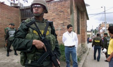 Kolombiya'da silahlı gruplar çatıştı: 18 ölü