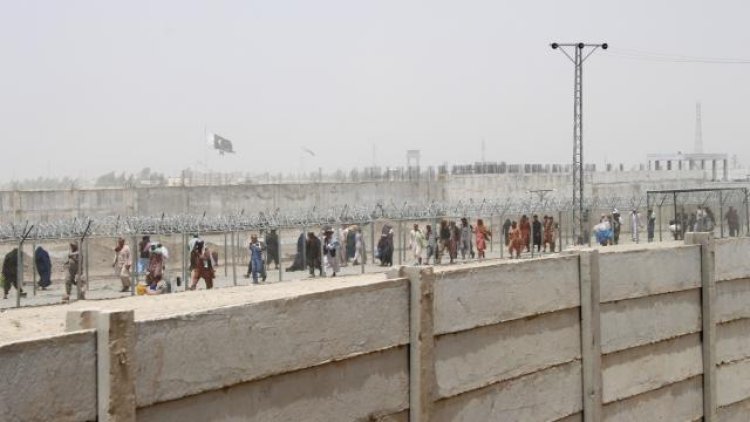 Pakistan-Afganistan arasındaki Çaman sınır kapısı geçici olarak kapatıldı