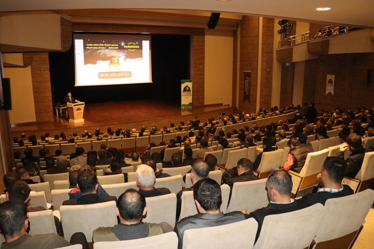 Gaziantep'te "Yolumuzu Aydınlatan Yıldızlar" programı düzenlendi