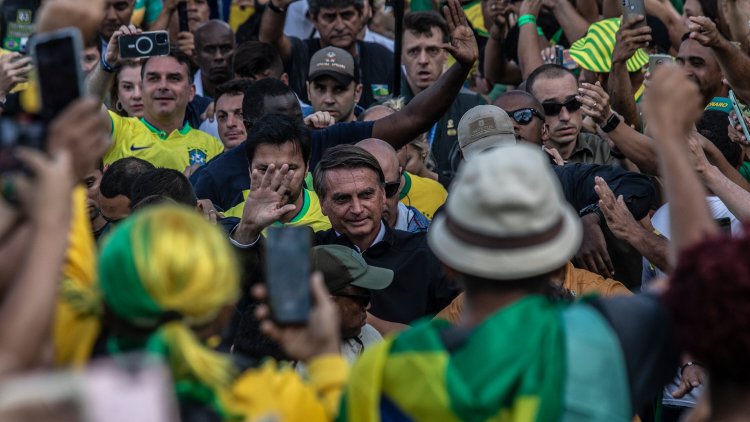 Brezilya'da darbe çağrısı yapan Bolsonaro yanlılarının banka hesapları donduruldu
