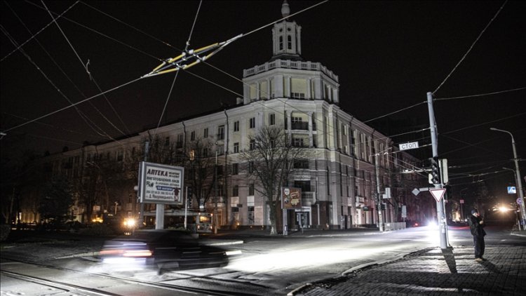 Ukrayna'da birçok bölge karanlığa teslim oldu