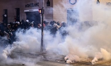 Fas taraftarlarına Fransız polisinden sert müdahale