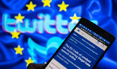 AB'den gazetecilerin hesaplarını askıya alan Twitter'a yaptırım uyarısı