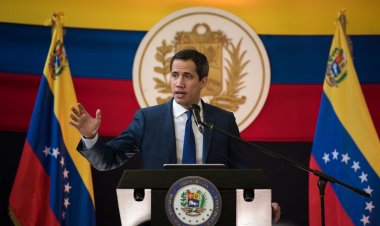 Venezuela'da ABD'nin desteklediği muhalefet "geçici hükümeti" feshetti