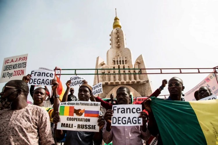 Afrika'da Fransa-Rusya rekabeti, bölgesel istikrarsızlığı derinleştiriyor