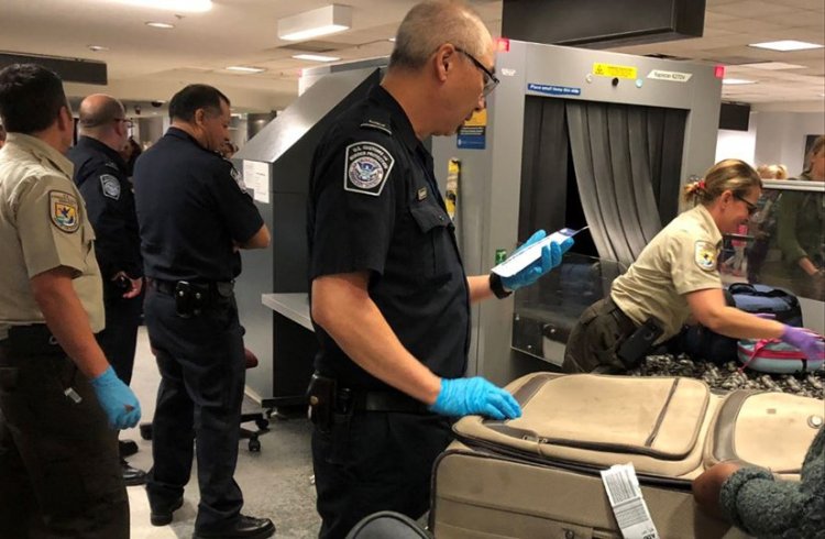 Meksika'da havalimanında bir kutuda ABD'ye gönderilmek üzere 4 kafatası bulundu