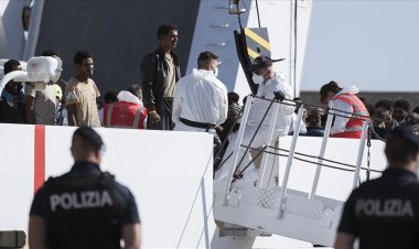 İtalya'dan, Akdeniz'de göçmenleri kurtaran STK gemilerine gözdağı