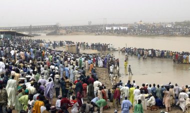 Nijerya'da çiftçileri taşıyan teknenin batması sonucu 10 kişi öldü