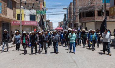 Peru'da protestolar devam ediyor: 30 günlüğüne OHAL ilan edildi