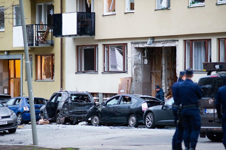 İsveç'te son bir haftada 4 apartmana bombalı saldırı düzenlendi