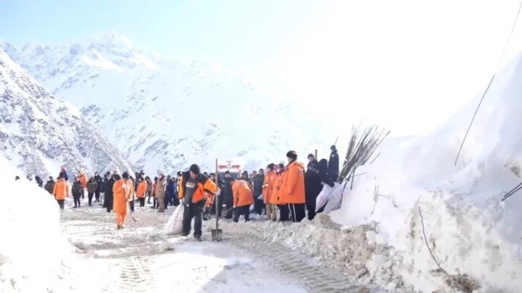 Çin'de çığ düştü: 28 ölü