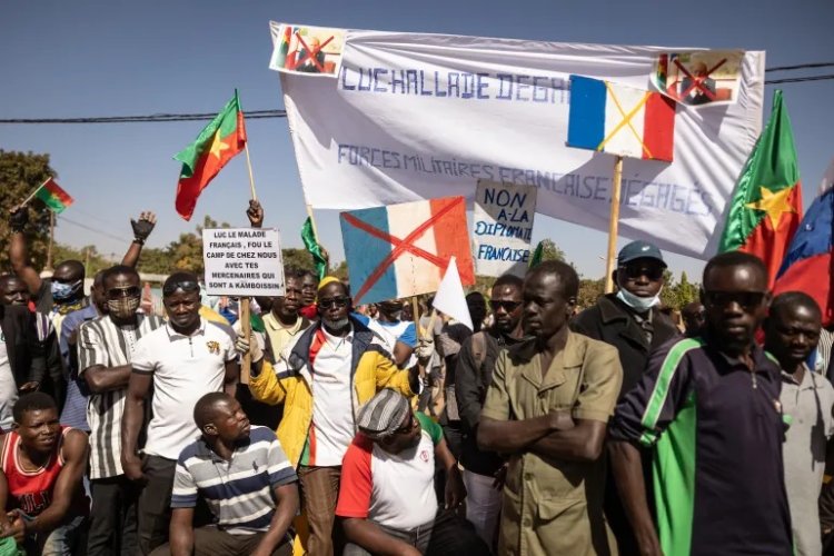 Rusya: Fransa, Afrika ülkelerine sömürgeci geçmişiyle davranış sergiliyor