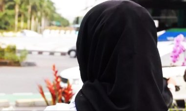 Fransa'da ekrana başörtüsüyle çıkan anne, İslamofobik lince maruz kaldı