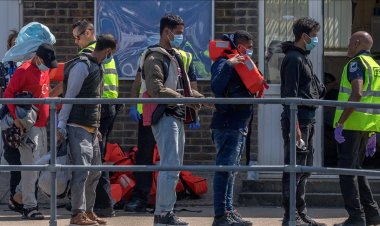 İngiltere, yasa dışı göçmenlerin sınır dışı edilmelerine itiraz yolunu kapatacak