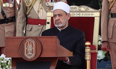 Ezher Şeyhi Tayyib tüm dünyayı deprem bölgelerine yardıma çağırdı