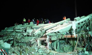 Almanya depremzedeler için 80 ton yardım malzemesi gönderecek