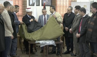 Filistin, Türkiye'deki depremzedelere 20 bin uyku tulumu gönderiyor