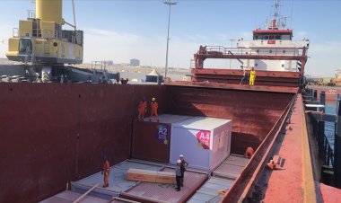 Katar, Türkiye'deki depremzedeler için 1400 konteyner ev daha gönderiyor