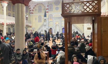 Camiler ve Kur'an kurslarında 377 bin 355 depremzede konakladı