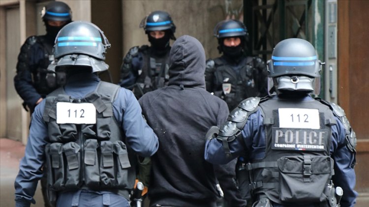 BM: Fransa'nın, kolluk kuvvetlerindeki derin ırkçılık sorunlarını ciddi şekilde ele almasının zamanıdır