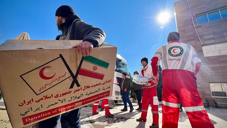 İran Türkiye'deki deprem bölgesine 1000 çadır gönderdi