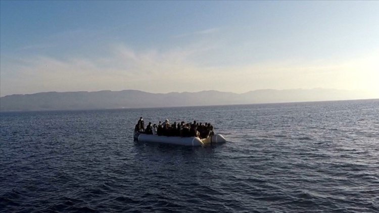 İtalya'da göçmen faciası!  Batan teknede 43 kişi hayatını kaybetti