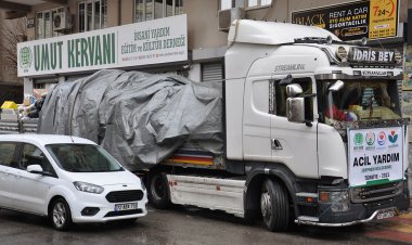 Deprem bölgesine 26 yardım tırı gönderen Batman Umut Kervanı harıl  harıl çalışıyor